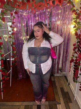 Meet your Posher, Venus